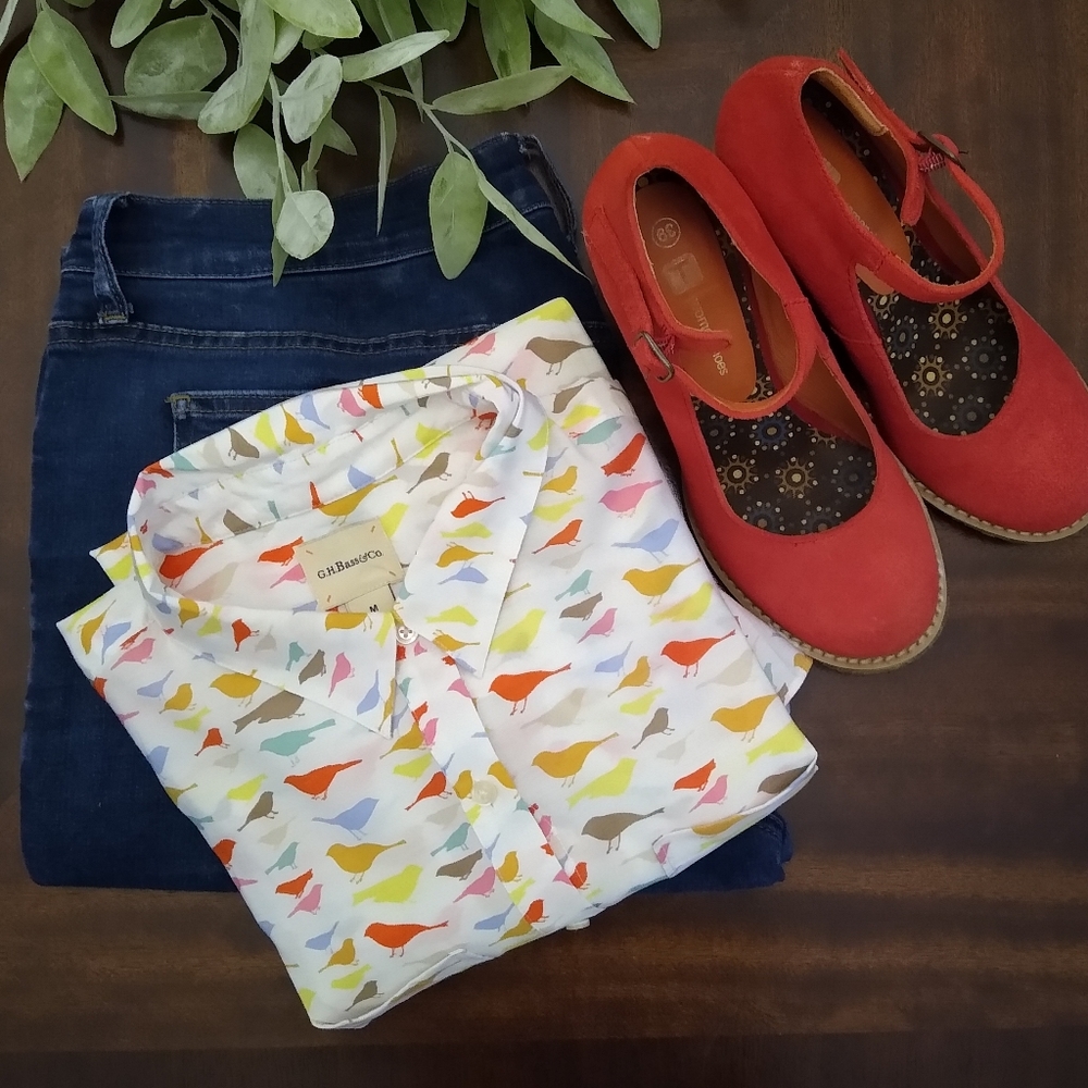 G.H. Bass and Co. Button-Down bird print shirt